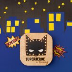 Veladora Máscara Negra | Superhéroe in Training – NUHA Deco - Imagen 2