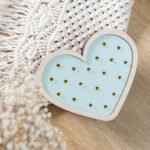 Veladora Corazón con Grabado – NUHA Deco - Imagen 4
