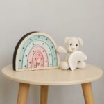 Veladora Arcoíris de Madera | Luz Decorativa Infantil - Imagen 2